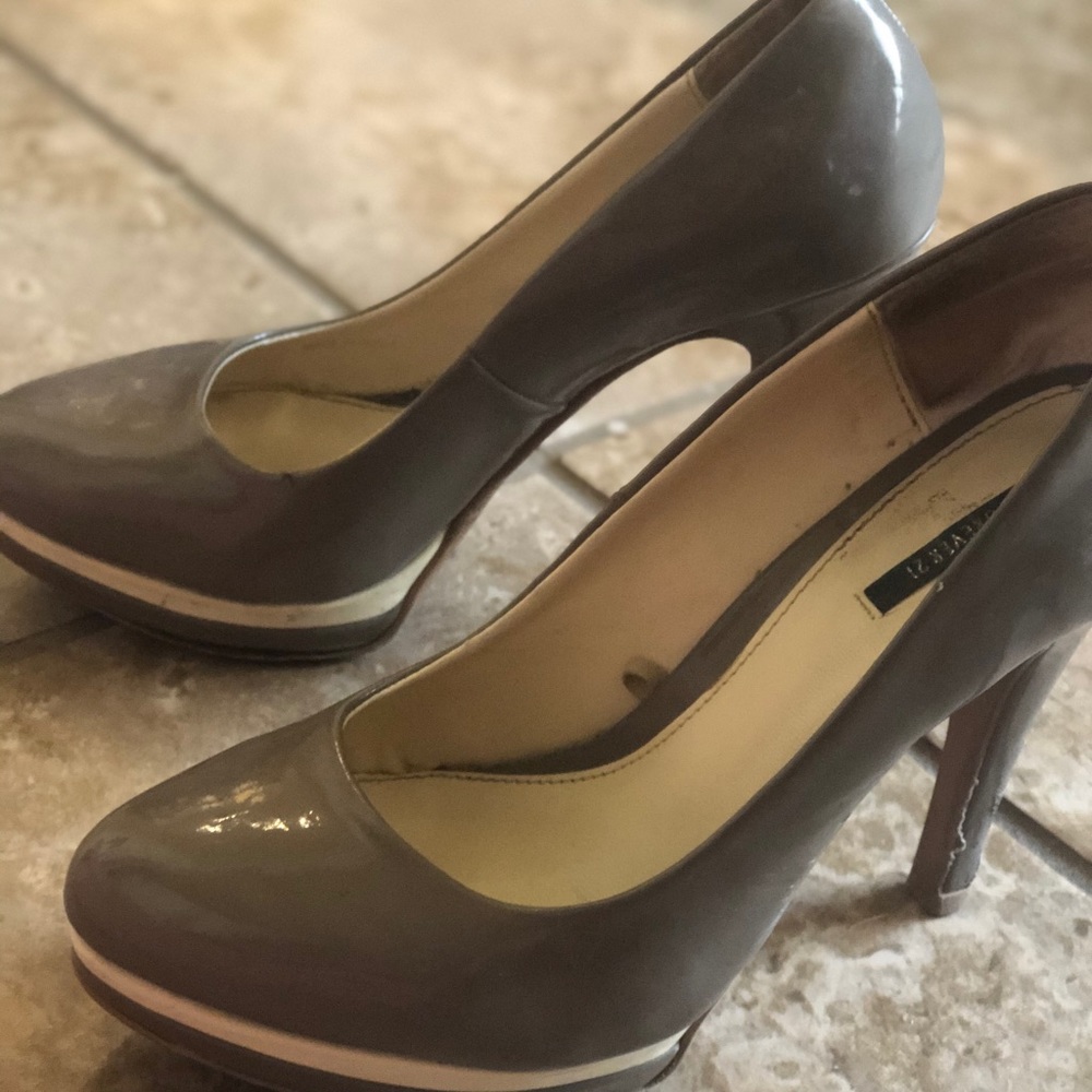 Lovely high heels tan and white